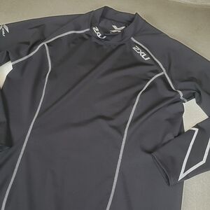 2XU Mens XL Compression Shirt Long Sleeve Mock Neck Training Gym Running Cycling